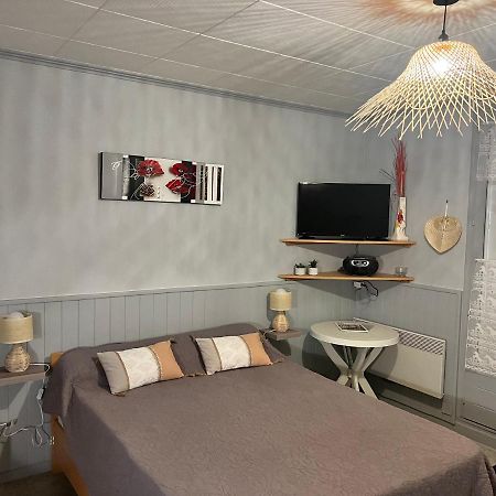 Aux Hameaux Des Thermes Apartment Bagnoles de l'Orne Normandie ภายนอก รูปภาพ